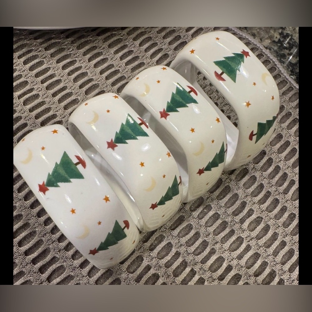 Set of 4 christmas tree napkin ring sakura magic of santa debbie mumm porcelain